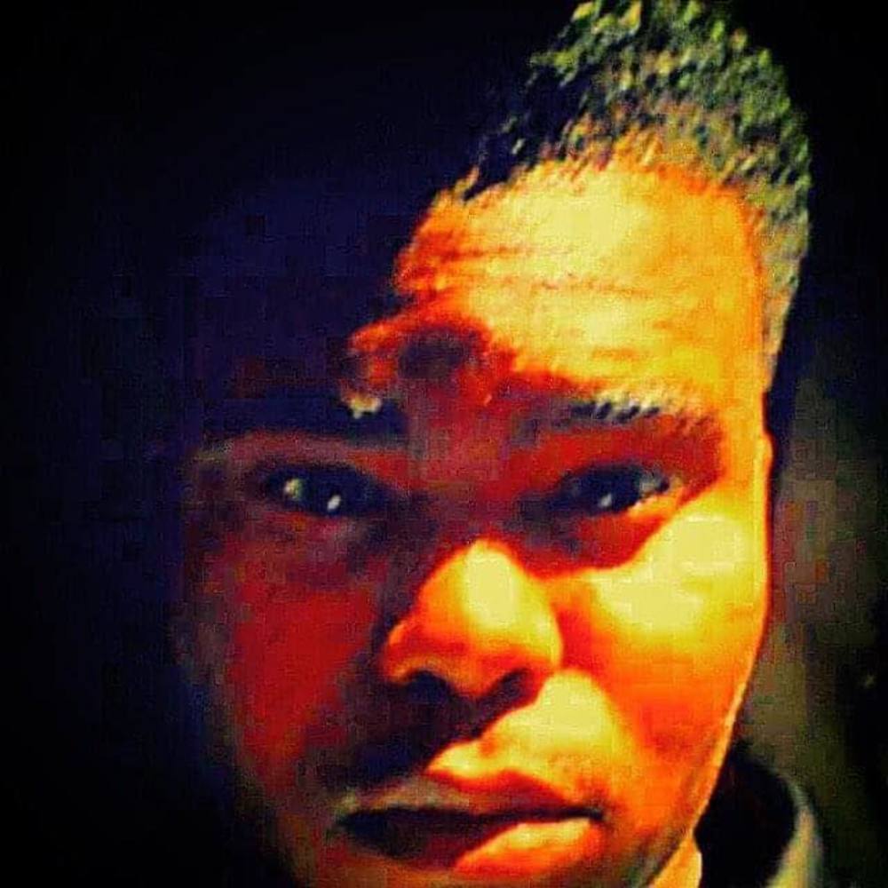Meet your Posher, Azariahe